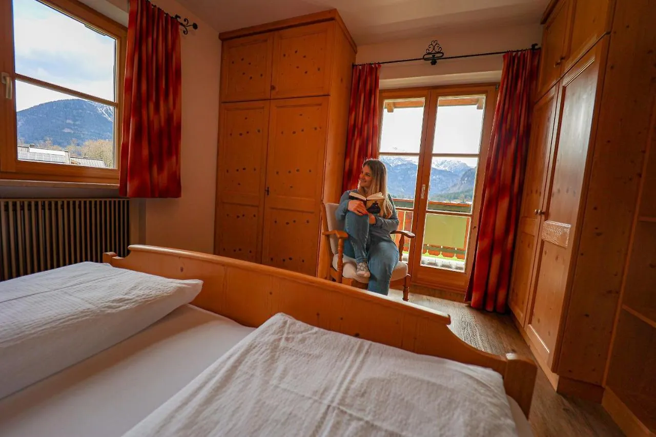 Gaestehaus Almblick Schoenau am Koenigsee Apartment
