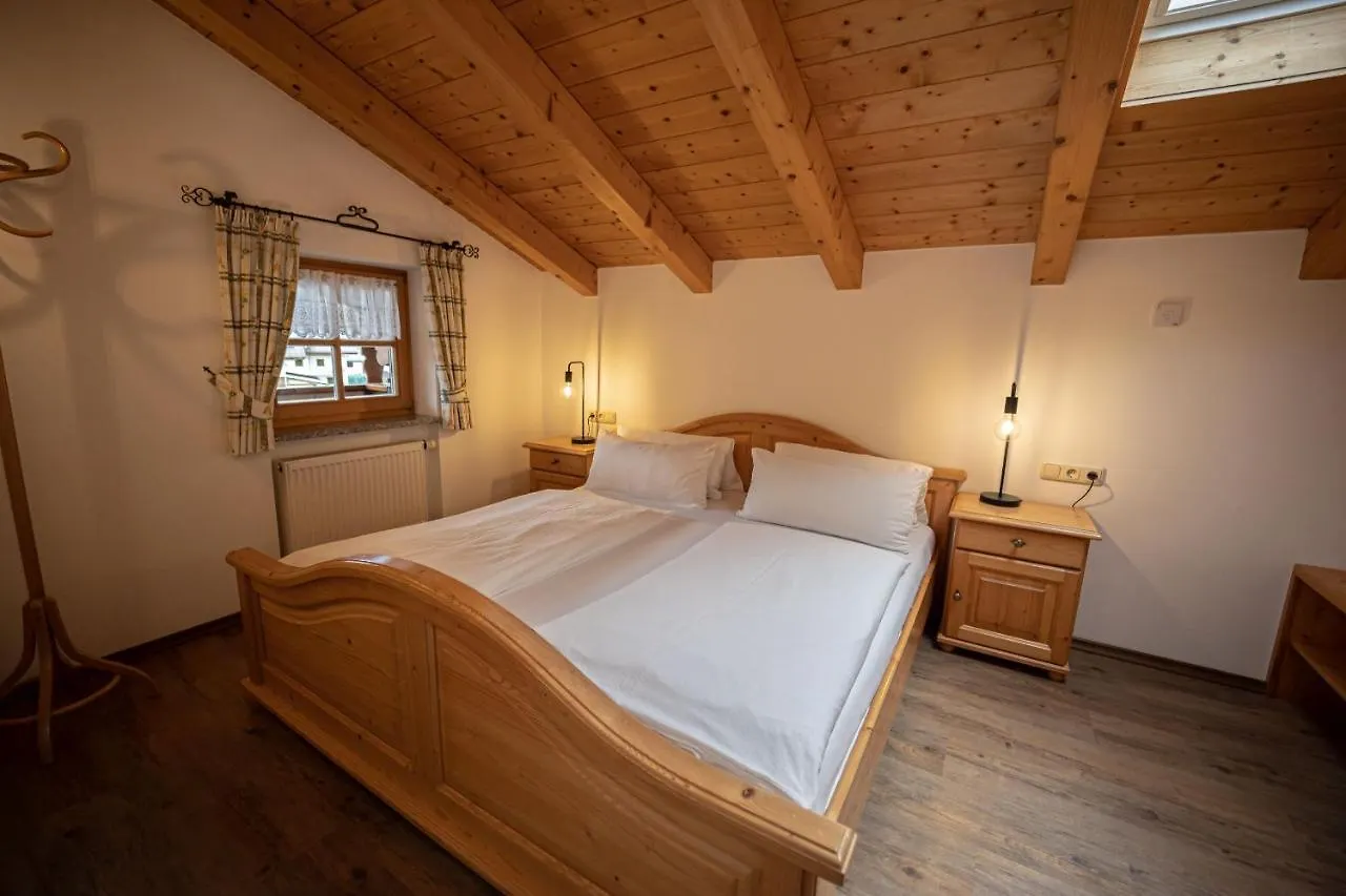 Gaestehaus Almblick Schoenau am Koenigsee